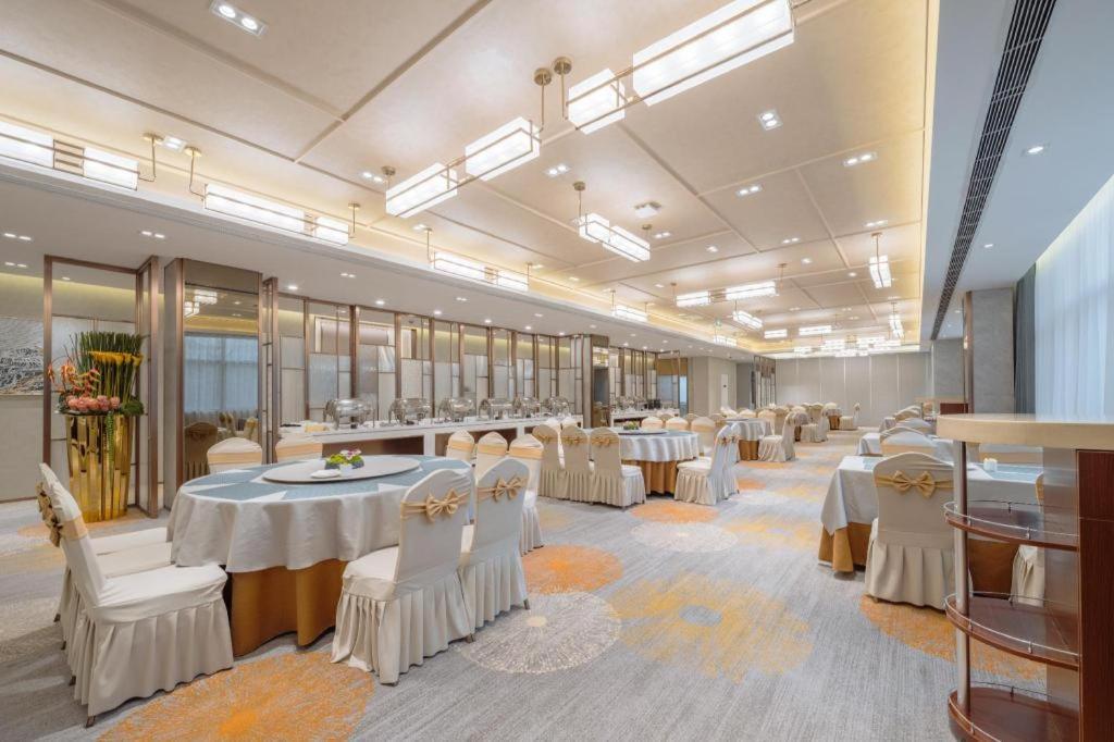Cypress Garden Hotel Shanghai Extérieur photo